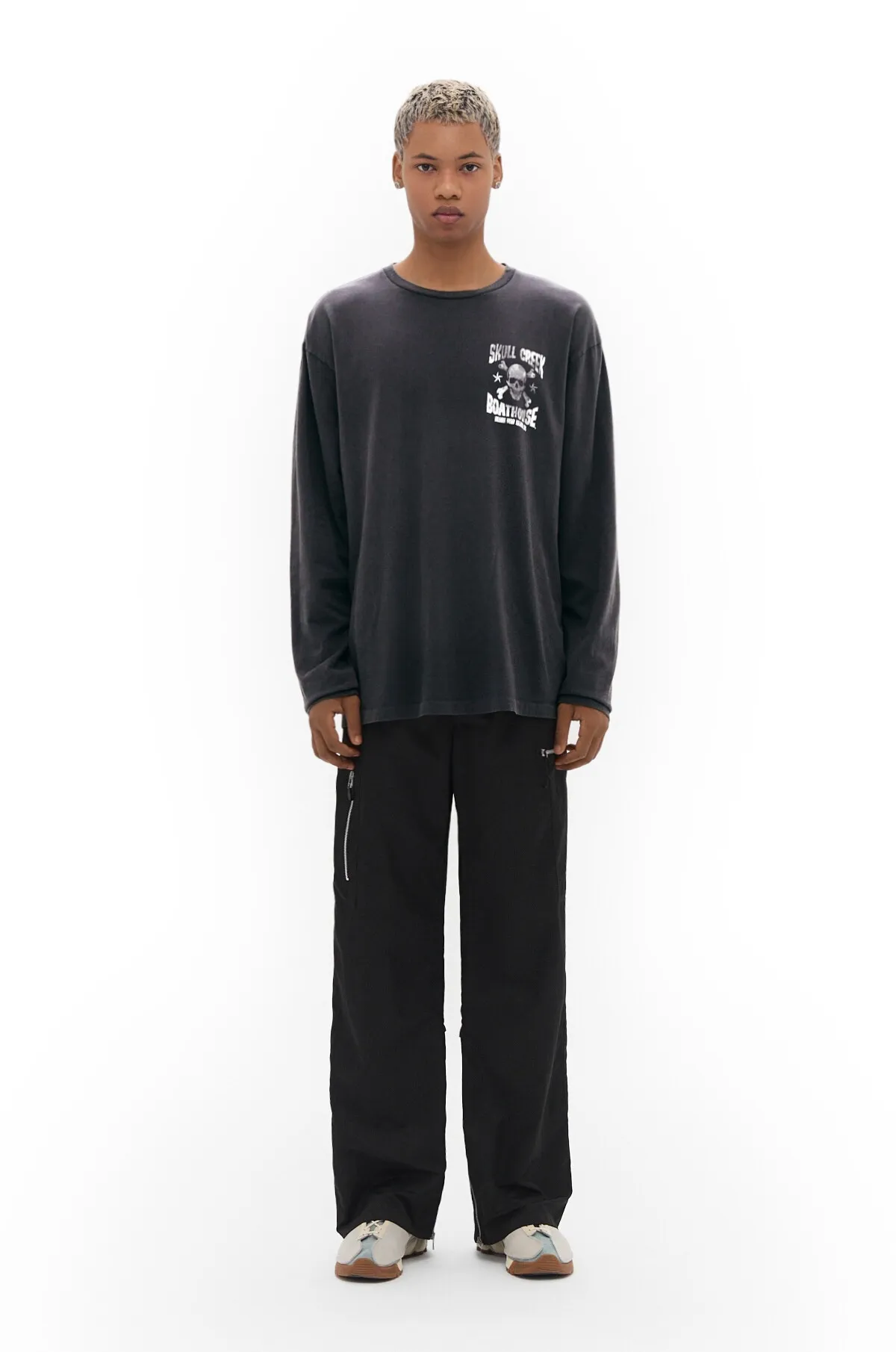 GALLERY DEPT. SKULL CREEK L/S TEE/BLK Glitter skull surf long sleeves, washed black S-XL, genuine development, correct version, garment dyed, washed and distressed, printing has a full sense of distress